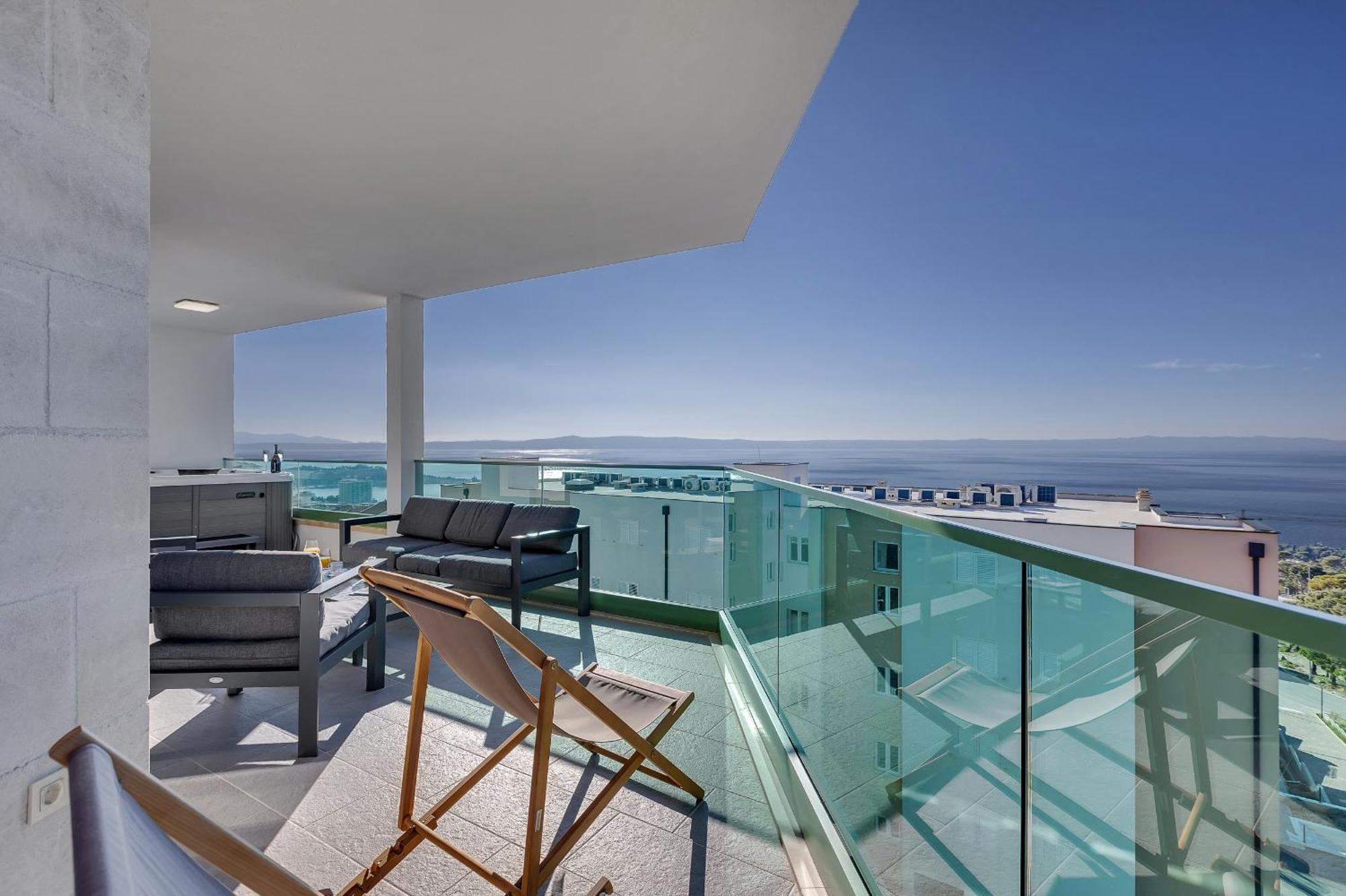 Exclusive Penthouse Big Blue With Private Jacuzzi Apartment Makarska Exterior photo